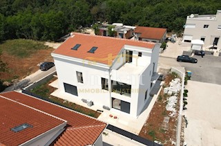 Haus - Verkauf - ISTARSKA - POREČ - POREČ